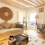 Rochechouart 7 - Lb - Elegance And Comfort In 9E Apt For 3 People